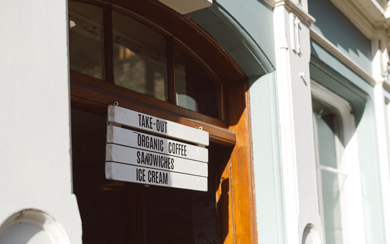 Featured image for “A Practical Guide to Curbside & Buy-Online-Pickup Commerce”: Curbside Commerce