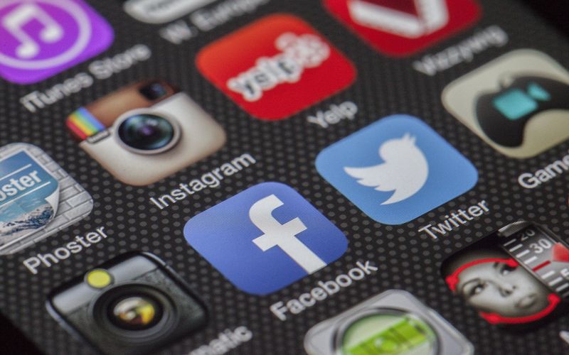 Featured image for “A Practical Guide to Social Networking”: Social Networking