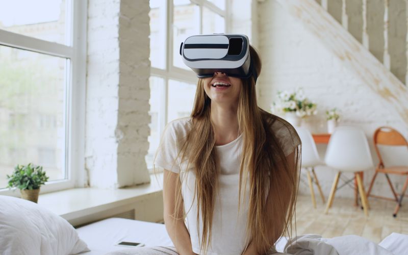 Featured image for “A Practical Guide to Virtual Reality Marketing”: Virtual Reality Marketing