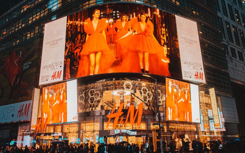 Featured image for “How Retail Media Networks Changed Digital Marketing in 2024”: Retail Media Networks