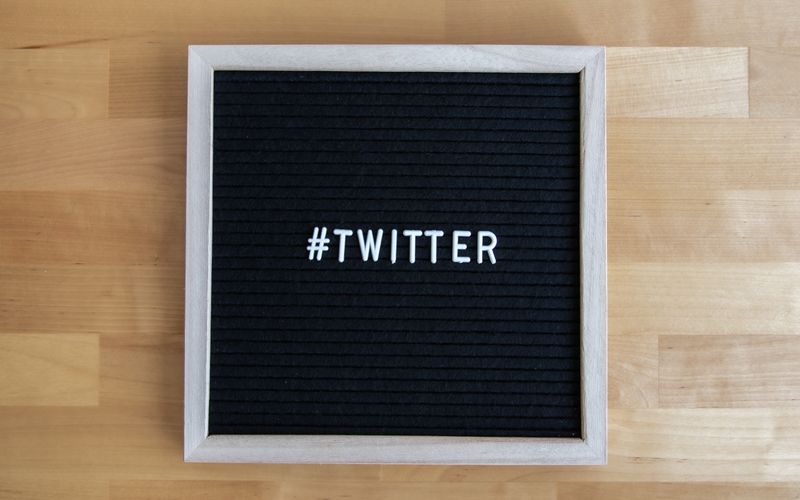 Featured image for “How Twitter Marketing Changed Digital Marketing in 2006”: Twitter Marketing